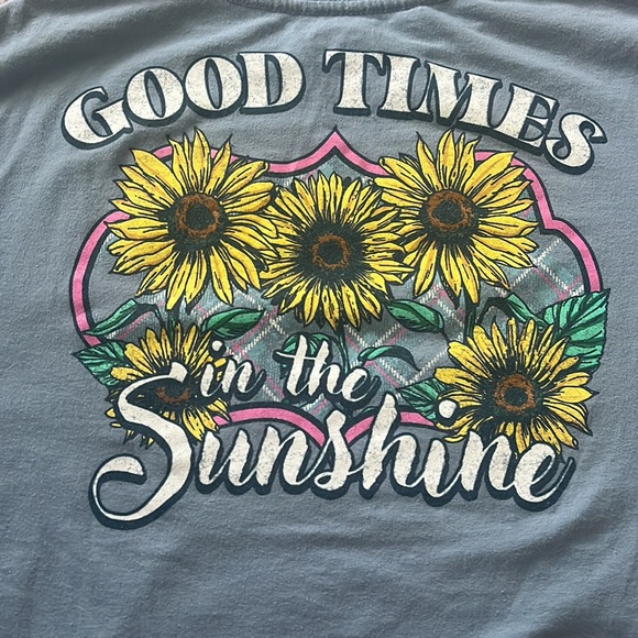 This shirt is in an X-small from Fifth Sun. - Picture 3 of 3